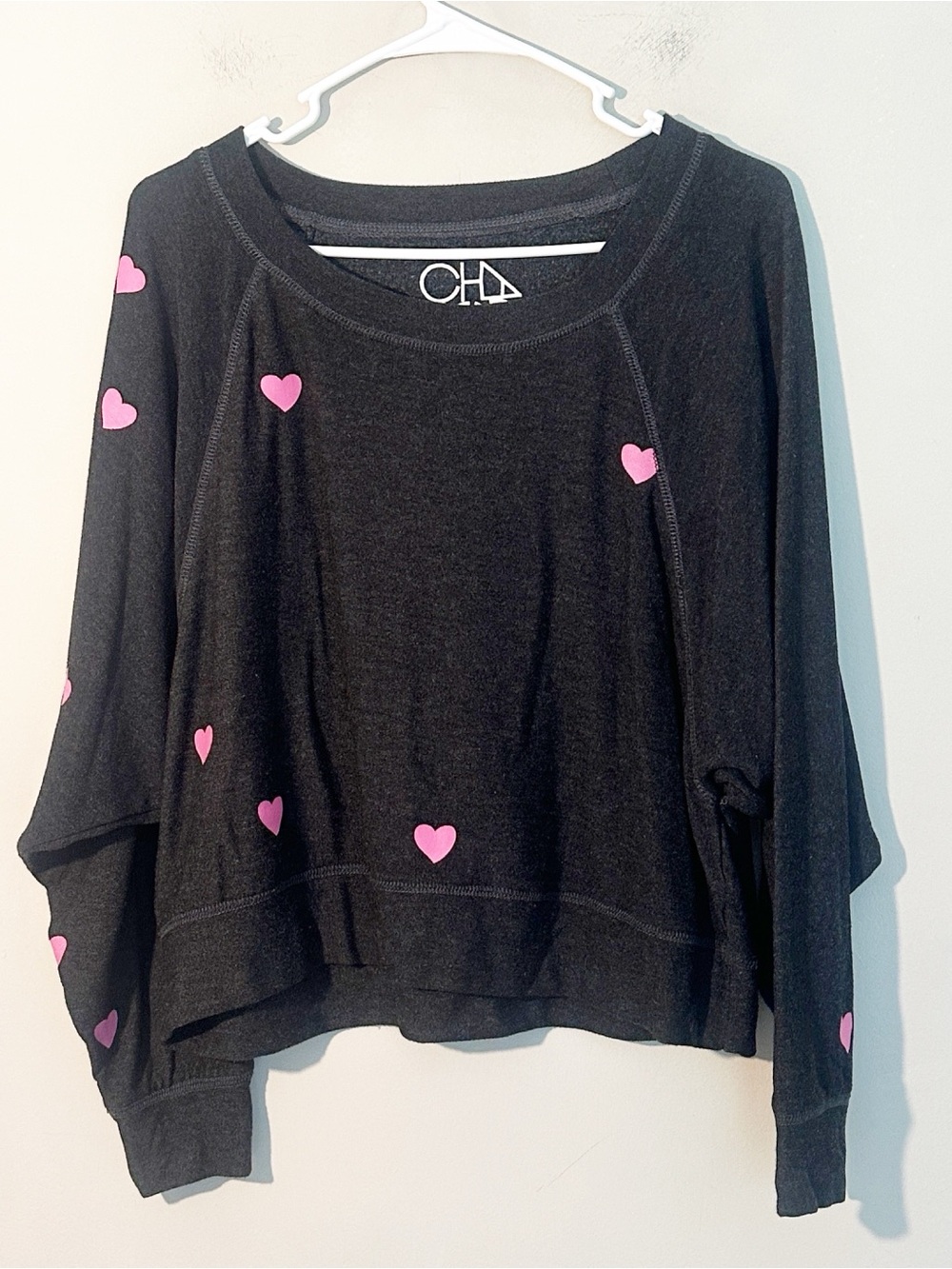 CHASER Black Pink Graphic Hearts Sweatshirt soft women size Medium